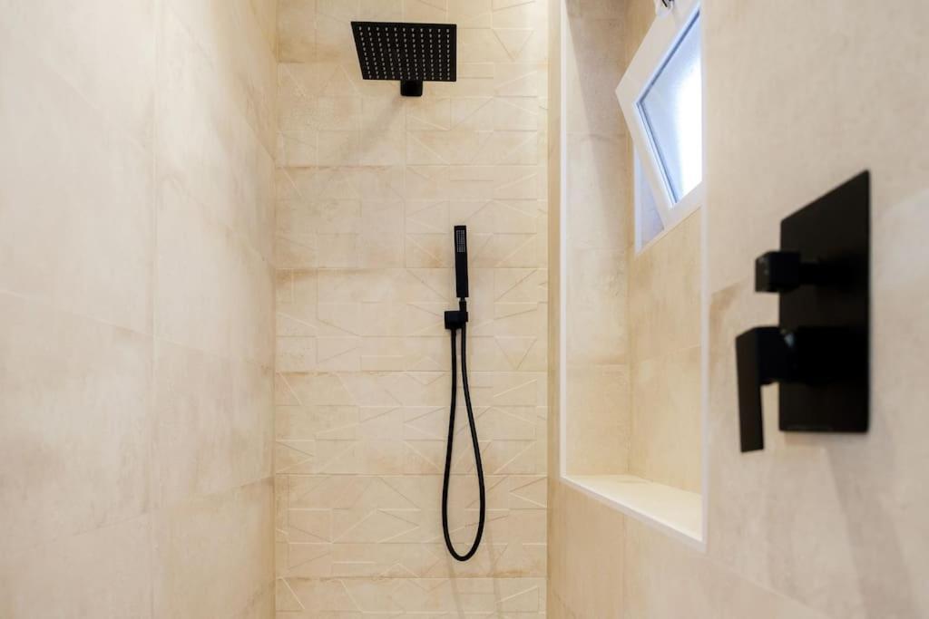 Atico Exclusivo Con Terraza En Santa Catalina Lägenhet Sevilla Exteriör bild